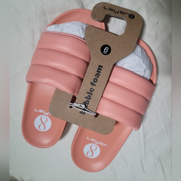 Layer 8 bubble foam sandals sliders - Picture 2 of 2